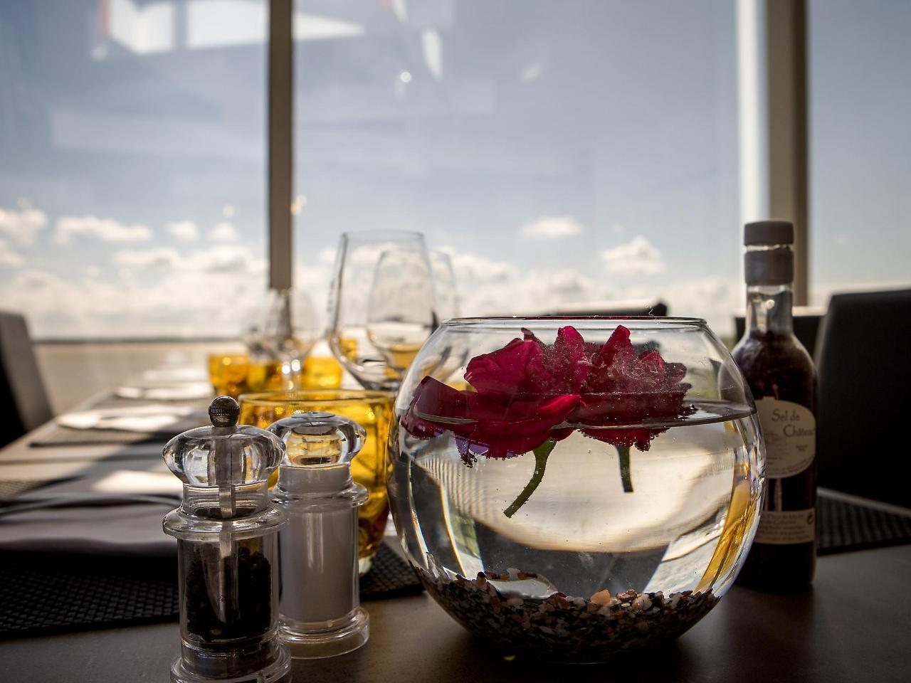 Logis Hotel Restaurant La Citadelle Блеи-э-Сент-Люс Экстерьер фото