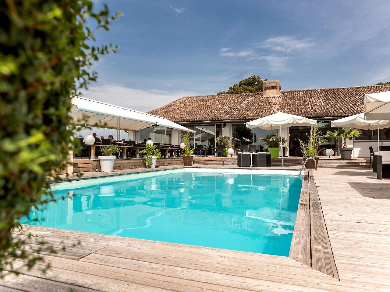 Logis Hotel Restaurant La Citadelle Блеи-э-Сент-Люс Экстерьер фото