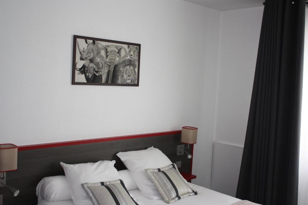 Logis Hotel Restaurant La Citadelle Блеи-э-Сент-Люс Экстерьер фото