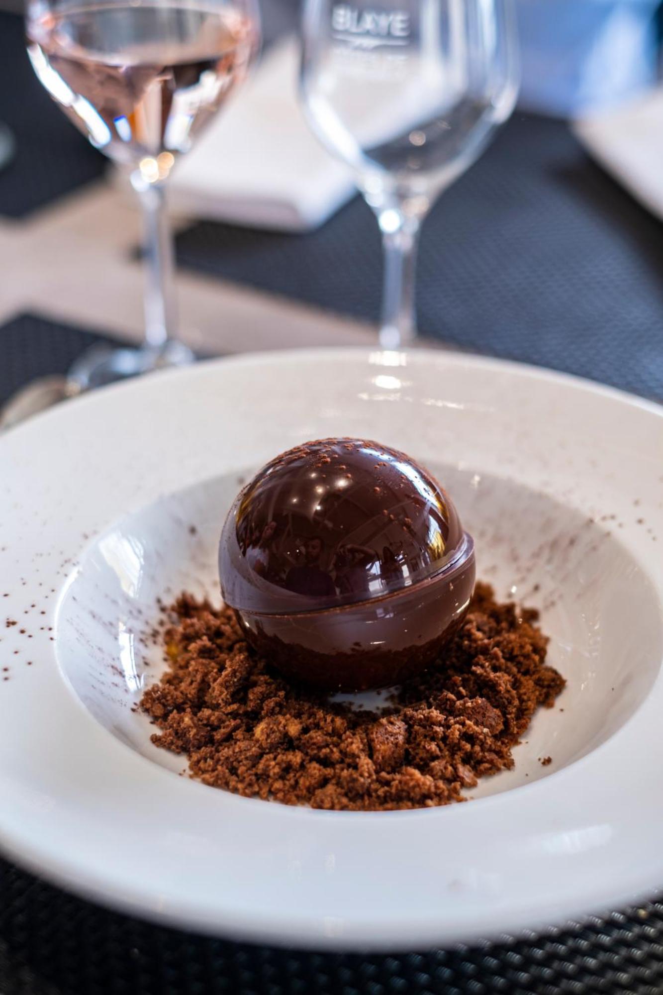 Logis Hotel Restaurant La Citadelle Блеи-э-Сент-Люс Экстерьер фото